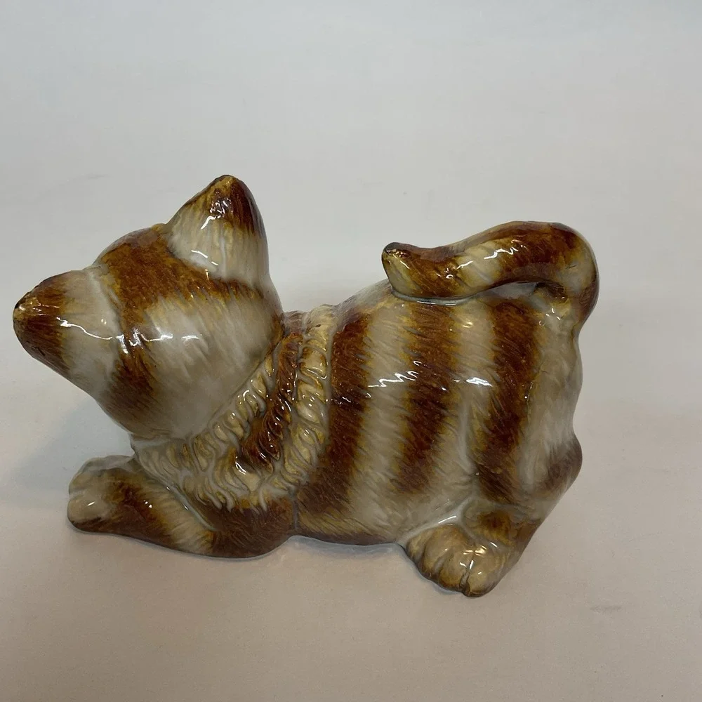 Vintage Cat Ceramic Glazed Striped Cat Tan Brown Crouch Laying‎ Down Kitten